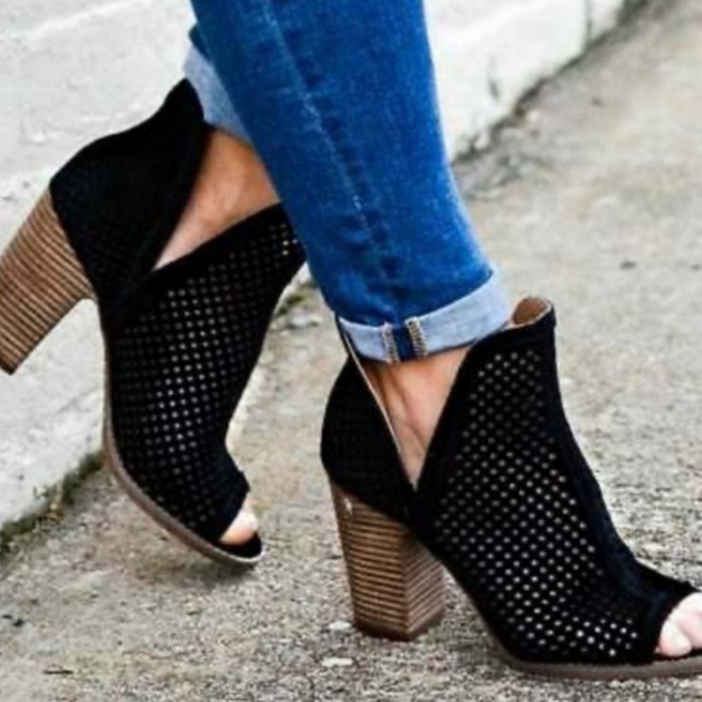 Lucky Brand Perforated Black Suede Block Heel Peep Toe Booties Boots 7M